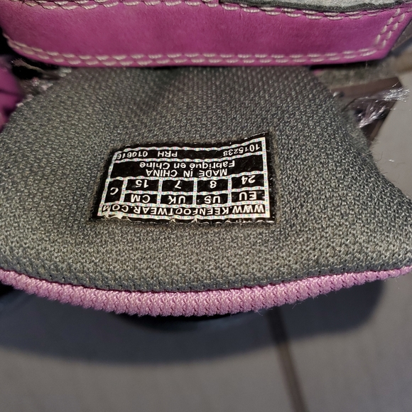 Keen black and red 8c shoes - Picture 3 of 5